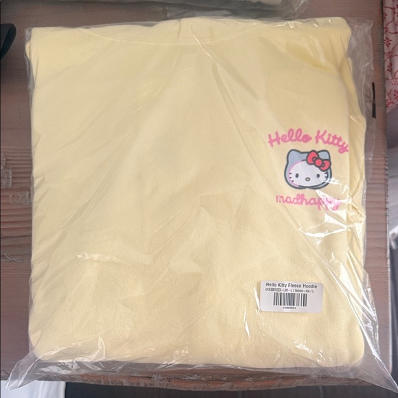 Madhappy x Hello Kitty NWT - Picture 2 of 3